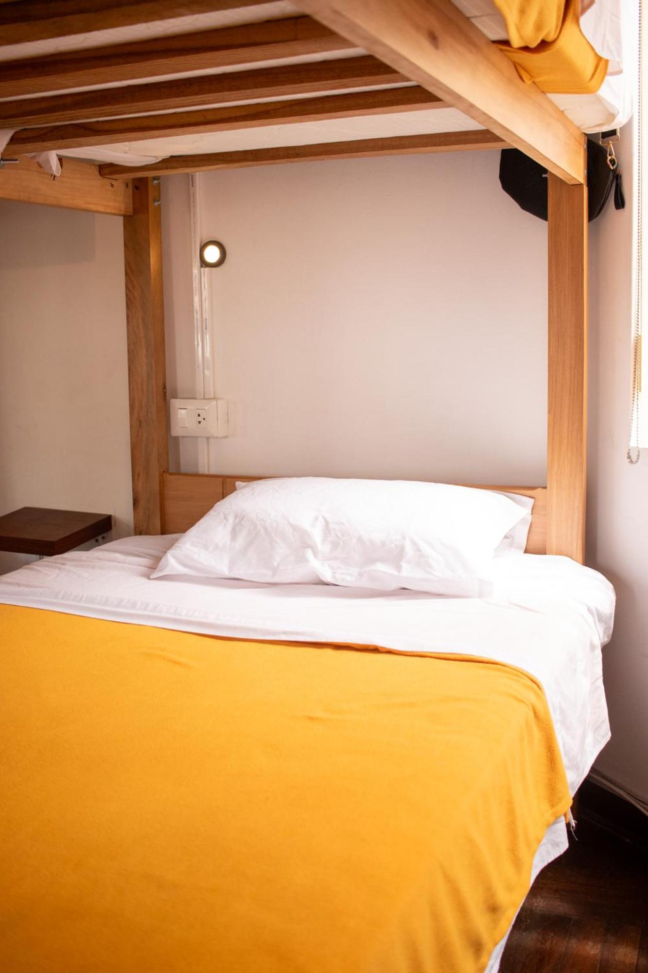 Temazcal Hostel Lima Exterior photo
